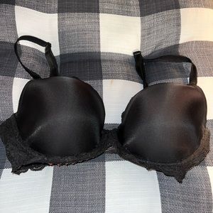 Victoria’s Secret dream angels demi bra
